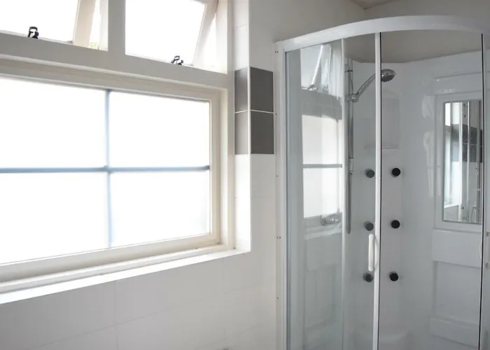 Hotel Groepsboerderij 20 Pers. *