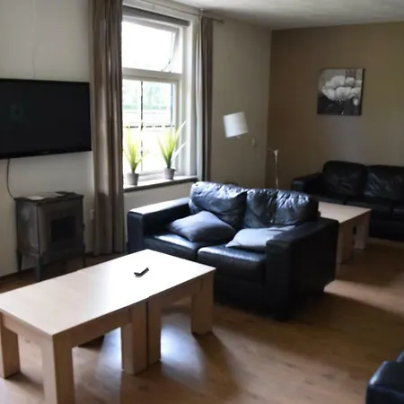 Отель Groepsboerderij 20 Pers.